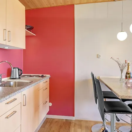 Apartment Amazing In Allinge-Sandvig